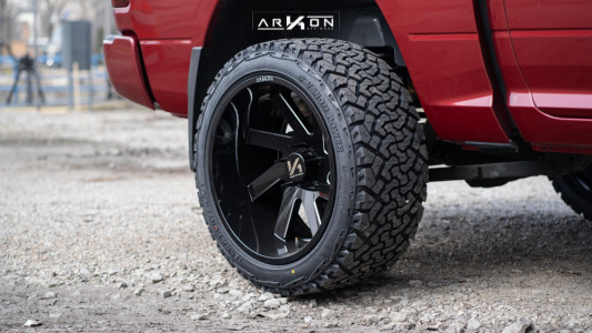 1 2013 1500 Ram Readylift Leveling Kit Arkon Off Road Lincoln Machined Accents