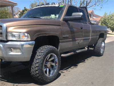 2000 Dodge Ram 2500 - 20x10 -25mm - ARKON OFF-ROAD Lincoln - Leveling Kit - 35" x 12.5"