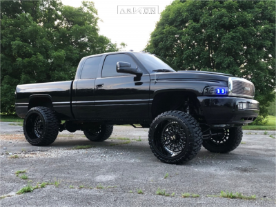 1999 Dodge Ram 2500 - 24x14 -81mm - ARKON OFF-ROAD Crown Series Triumph - Suspension Lift 8" - 375/40R24