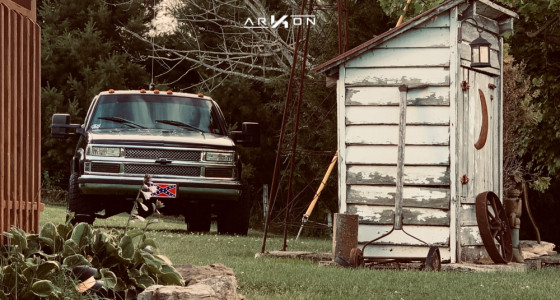 1 1998 K2500 Chevrolet Supreme Leveling Kit Arkon Off Road Lincoln Chrome