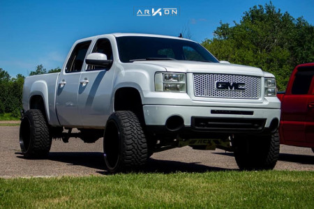 2011 GMC Sierra 1500 - 24x14 -81mm - ARKON OFF-ROAD Crown Series Triumph - Suspension Lift 7.5" - 35" x 12.5"