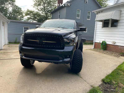 2012 Ram 1500 - 26x14 -81mm - ARKON OFF-ROAD Lincoln - Suspension Lift 6" - 35" x 13.5"