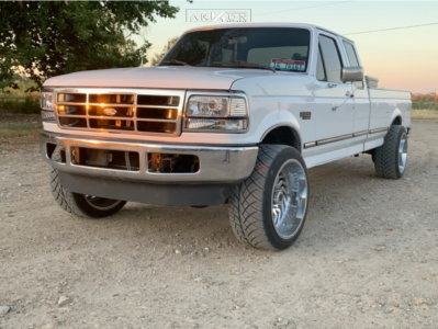 1996 Ford F-250 - 22x12 -51mm - ARKON OFF-ROAD Crown Series Victory - Level 2" Drop Rear - 305/40R22