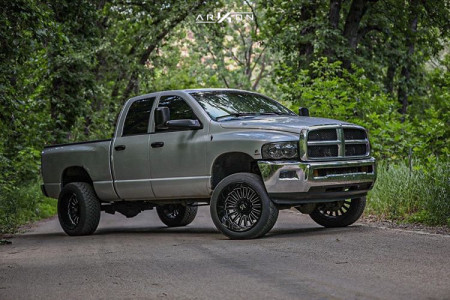 2005 Dodge Ram 2500 - 22x12 -51mm - ARKON OFF-ROAD Alexander - Leveling Kit - 305/50R22