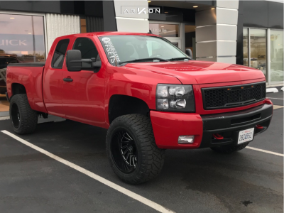 2012 Chevrolet Silverado 1500 - 20x12 -51mm - ARKON OFF-ROAD Caesar - Leveling Kit - 33" x 12.5"