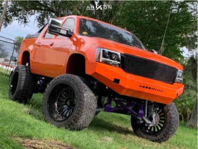 2007 Chevrolet Avalanche - 24x14 -81mm - ARKON OFF-ROAD Alexander - Suspension Lift 12" - 40" x 15.5"