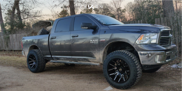 2019 Ram 1500 Classic - 22x12 -51mm - ARKON OFF-ROAD Roosevelt - Suspension Lift 6" - 37" x 13.5"