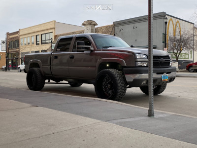 2007 Chevrolet Silverado 2500 HD Classic - 24x14 -81mm - ARKON OFF-ROAD Crown Series Victory - Stock Suspension - 35" x 13.5"