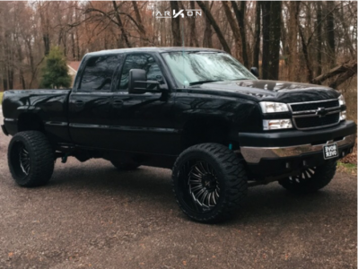 2005 Chevrolet Silverado 2500 HD - 24x14 -81mm - ARKON OFF-ROAD Alexander - Suspension Lift 5" - 375/40R24