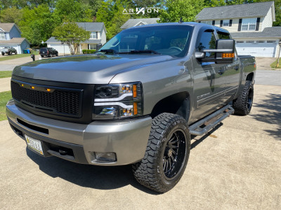2013 Chevrolet Silverado 1500 - 20x10 -25mm - ARKON OFF-ROAD Caesar - Suspension Lift 3.5" - 33" x 12.5"