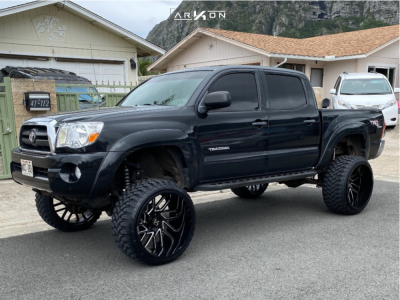 2005 Toyota Tacoma - 24x14 -81mm - ARKON OFF-ROAD Mandela - Suspension Lift 9" - 33" x 12.5"