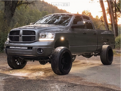 2008 Dodge Ram 2500 - 22x12 -51mm - ARKON OFF-ROAD Mandela - Leveling Kit - 305/45R22