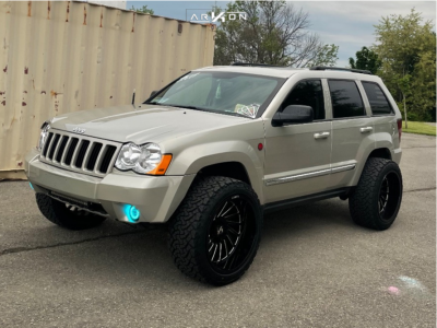 2010 Jeep Grand Cherokee - 22x12 -51mm - ARKON OFF-ROAD Caesar - Leveling Kit - 33" x 12.5"