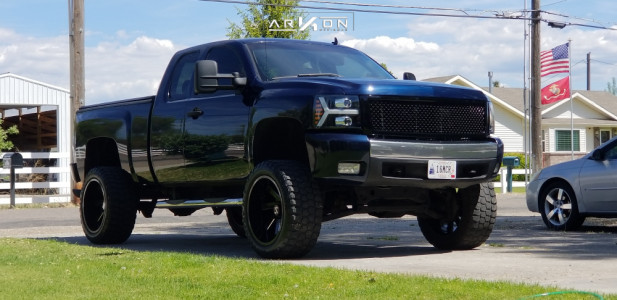あるじゃん 2008 Chevrolet Silverado 1500 with 22x12 -51 ARKON OFF-ROAD