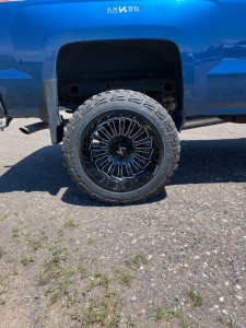 1 2017 Silverado 1500 Chevrolet Readylift Suspension Lift 9in Arkon Off Road Alexander Machined Accents