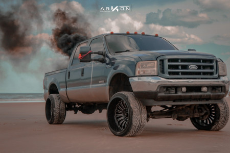 2004 Ford F-250 Super Duty - 24x14 -81mm - ARKON OFF-ROAD Alexander - Suspension Lift 4" - 32" x 12.5"