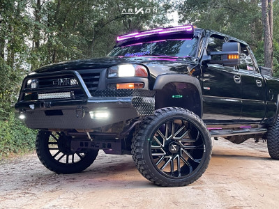 2004 GMC Sierra 2500 HD - 24x14 -81mm - ARKON OFF-ROAD Mandela - Suspension Lift 7" - 35" x 12.5"