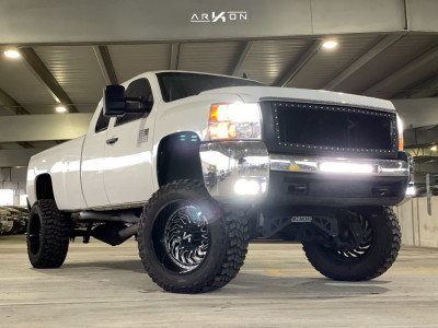 2008 Chevrolet Silverado 2500 HD - 22x12 -51mm - ARKON OFF-ROAD Crown Series Victory - Suspension Lift 9" - 37" x 12.5"