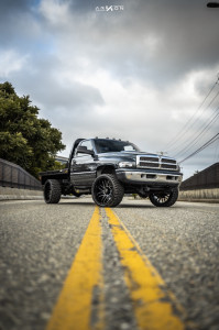 1997 Dodge Ram 2500 - 24x12 -51mm - ARKON OFF-ROAD Mandela - Stock Suspension - 33" x 12.5"