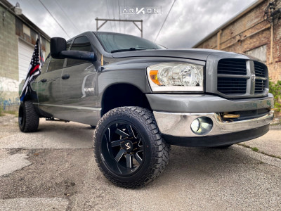 2008 Dodge Ram 2500 - 20x12 -51mm - ARKON OFF-ROAD Lincoln - Leveling Kit - 33" x 12.5"