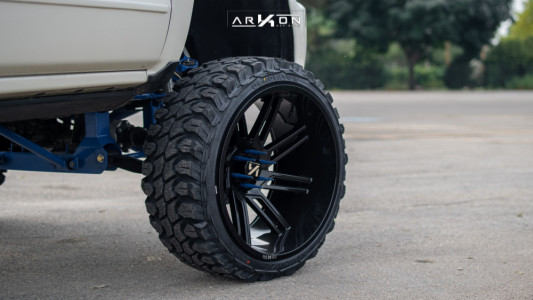 1 2014 Silverado 1500 Chevrolet Cognito Suspension Lift 12in Arkon Off Road Davinci Black