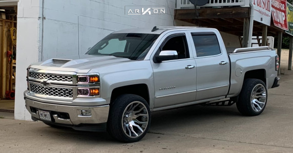 2015 Chevrolet Silverado 1500 - 22x12 -52mm - ARKON OFF-ROAD Roosevelt - Leveling Kit - 305/40R22