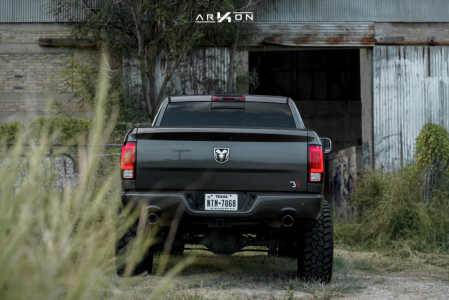 1 2017 1500 Ram Rough Country Suspension Lift 6in Arkon Off Road Davinci Gloss Black