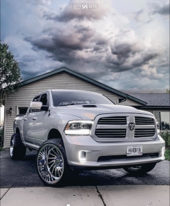 2015 Ram 1500 - 24x14 -81mm - ARKON OFF-ROAD Caesar - Air Suspension - 33" x 14.5"