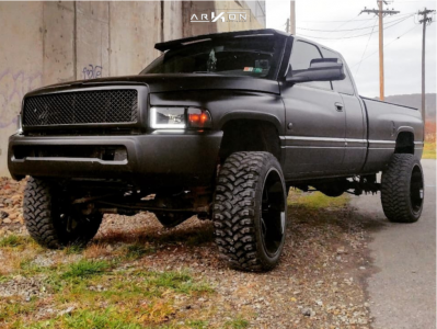 2001 Dodge Ram 2500 - 24x12 -44mm - ARKON OFF-ROAD Mandela - Suspension Lift 4" - 35" x 12.5"