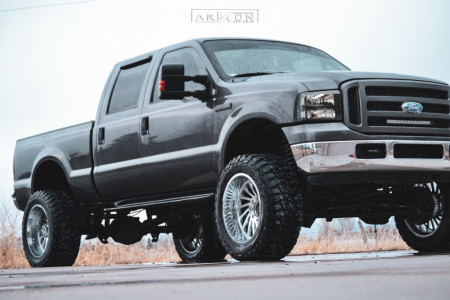 2006 Ford F-350 Super Duty - 22x12 -51mm - ARKON OFF-ROAD Caesar - Suspension Lift 8" - 37" x 13.5"
