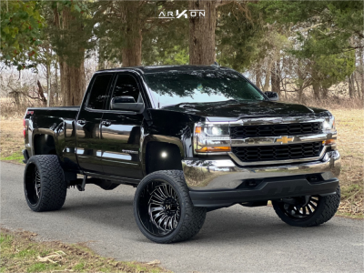 2019 Chevrolet Silverado 1500 - 24x14 -81mm - ARKON OFF-ROAD Alexander - Suspension Lift 6" - 33" x 14.5"
