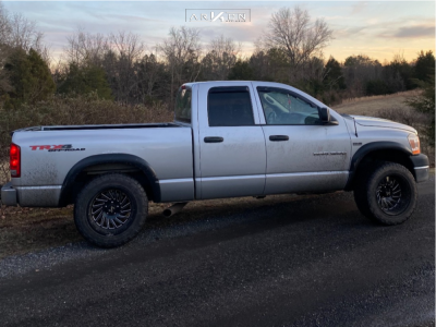 2006 Dodge Ram 1500 - 20x12 -51mm - ARKON OFF-ROAD Caesar - Stock Suspension - 33" x 12.5"