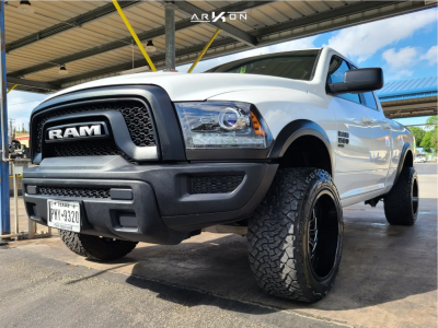 2021 Ram 1500 Classic - 22x12 -51mm - ARKON OFF-ROAD Alexander - Suspension Lift 4" - 33" x 12.5"