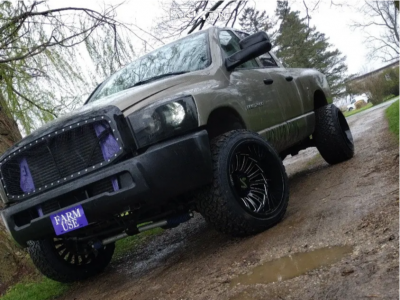 2006 Dodge Ram 2500 - 22x14 -81mm - ARKON OFF-ROAD Alexander - Stock Suspension - 33" x 12.5"