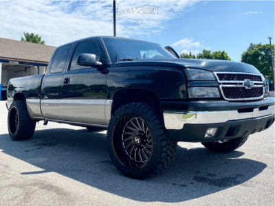 2005 Chevrolet Silverado 1500 - 22x12 -51mm - ARKON OFF-ROAD Caesar - Suspension Lift 2.5" - 33" x 12.5"