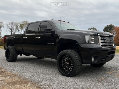 2012 GMC Sierra 2500 HD - 22x12 -51mm - ARKON OFF-ROAD Caesar - Leveling Kit - 33" x 12.5"