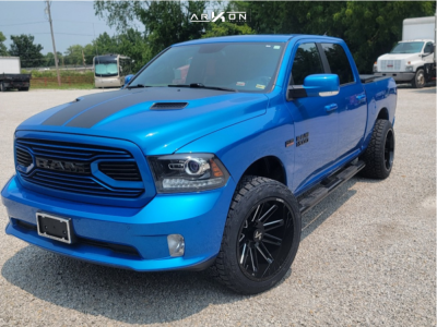 2018 Ram 1500 - 22x12 -51mm - ARKON OFF-ROAD Churchill - Leveling Kit - 305/45R22