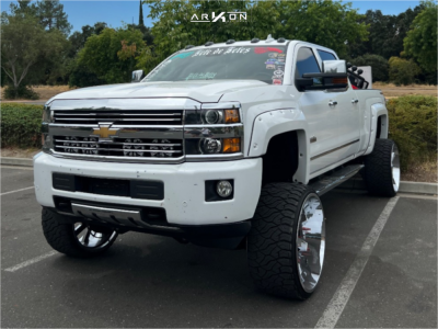 2015 Chevrolet Silverado 2500 HD - 26x14 -81mm - ARKON OFF-ROAD Lincoln - Suspension Lift 7.5" - 33" x 13.5"