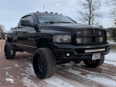 2005 Dodge Ram 2500 - 22x14 -81mm - ARKON OFF-ROAD Alexander - Leveling Kit - 305/45R22