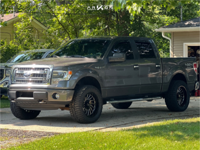 2014 Ford F-150 - 20x10 -25mm - ARKON OFF-ROAD Caesar - Leveling Kit - 33" x 12.5"
