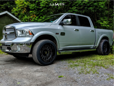 2017 Ram 1500 - 22x12 -51mm - ARKON OFF-ROAD Alexander - Leveling Kit - 305/45R22