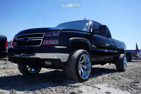2006 Chevrolet Silverado 2500 HD - 22x12 -51mm - ARKON OFF-ROAD Lincoln - Stock Suspension - 305/40R22