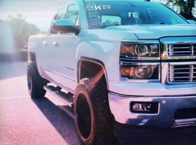 2015 Chevrolet Silverado 1500 Wheel Offset Aggressive > 1" Outside