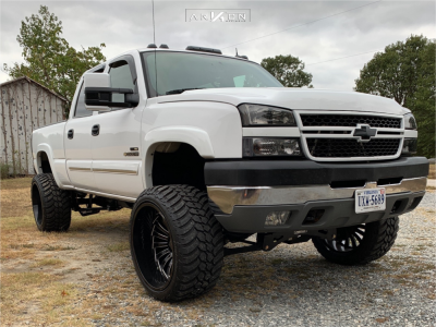 2005 Chevrolet Silverado 2500 HD - 24x14 -81mm - ARKON OFF-ROAD Alexander - Suspension Lift 6" - 35" x 13.5"