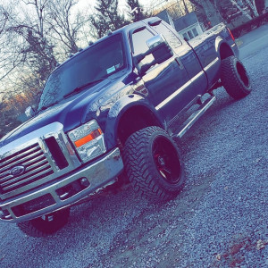 2010 Ford F-350 Super Duty - 20x12 -51mm - ARKON OFF-ROAD Lincoln - Leveling Kit - 33" x 12.5"