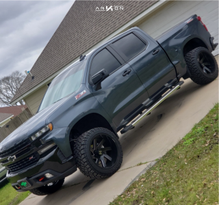 2020 Chevrolet Silverado 1500 - 22x12 -44mm - ARKON OFF-ROAD Lincoln - Suspension Lift 4" - 33" x 12.5"