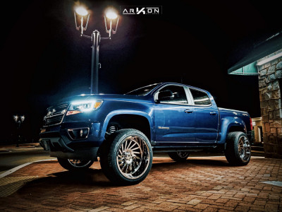 2016 Chevrolet Colorado - 22x12 -51mm - ARKON OFF-ROAD Caesar - Suspension Lift 4" - 305/40R22