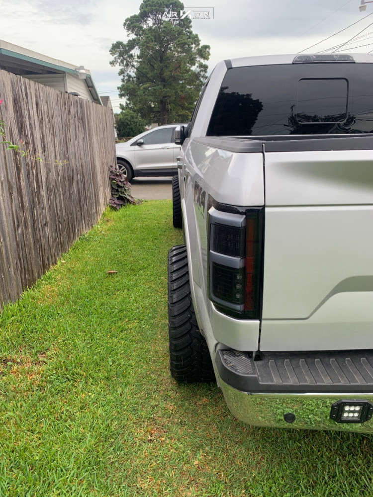 2019 Ford F150 Wheel Offset Super Aggressive 3"5" Suspension Lift 2.5