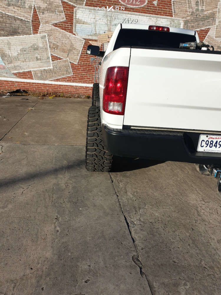 2014 Ram 2500 Wheel Offset Super Aggressive 3&quot;-5&quot; Suspension Lift 