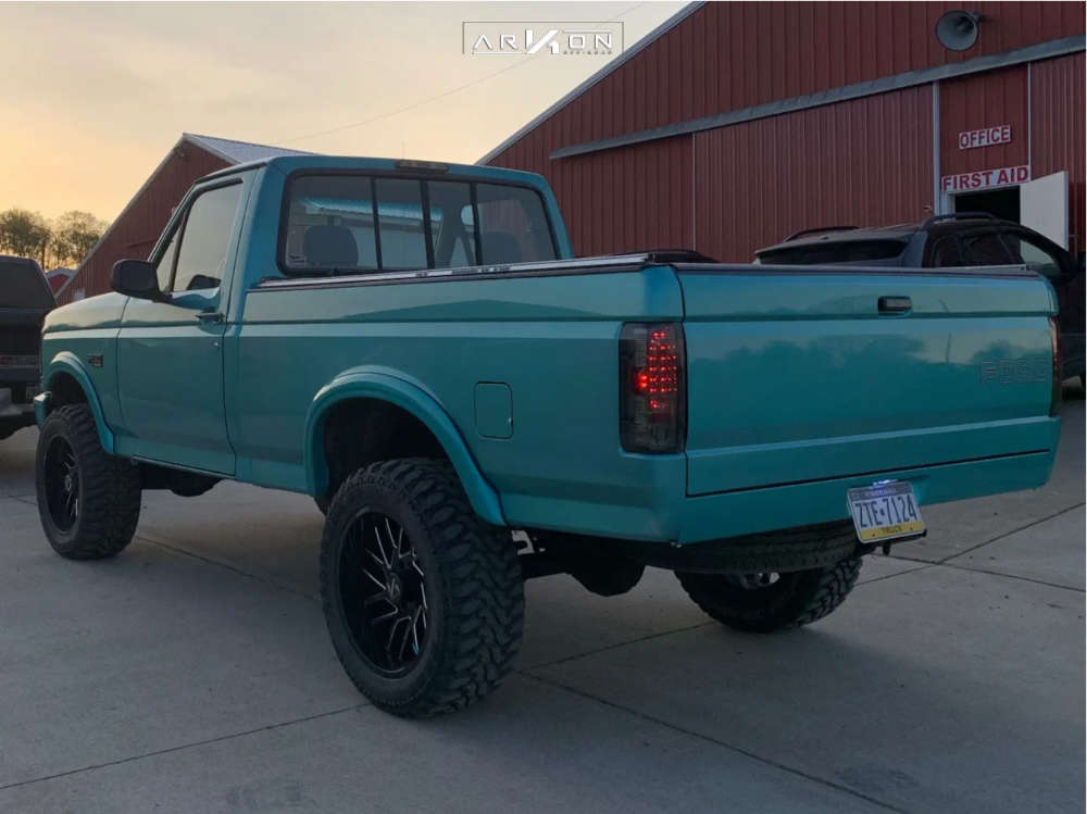 1994 Ford F-150 Wheel Offset Slightly Aggressive Suspension Lift 2.5 ...